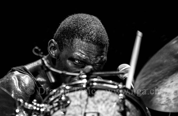 Cedric Burnside bw
