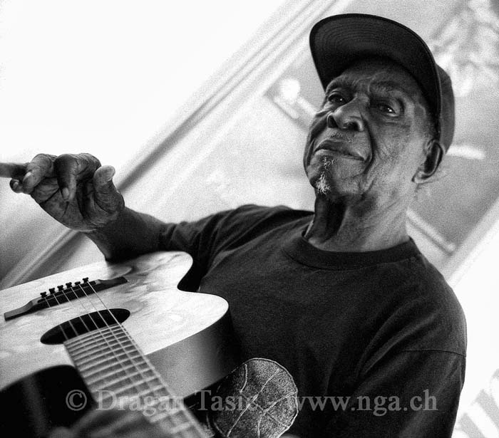 David Honeyboy Edwards