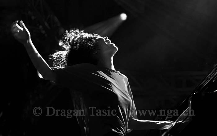Hiromi17037bw