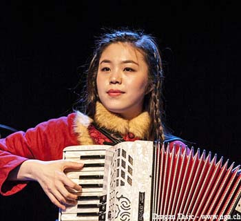Ge Zhang 1