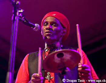 Cyril Neville 1