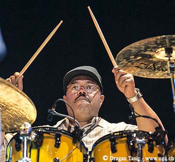 Dennis Chambers 1