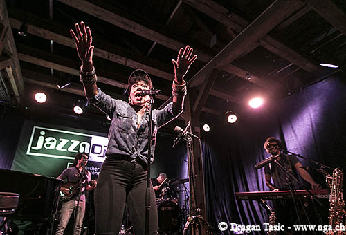 China-Moses-Band001.