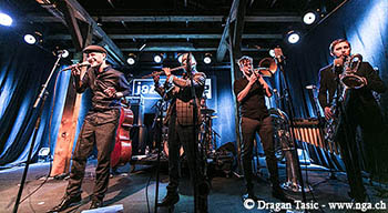 Hildegard-Lernt-Fliegen002a.