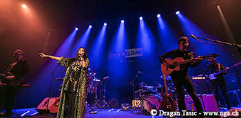 Hindi-Zahra-Band003a.