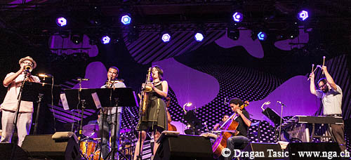 Mike-Reeds-Living-by-Lanterns001.